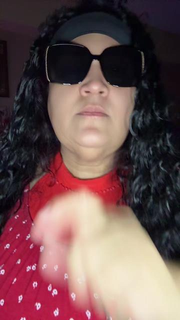 @Elvagonzalezz
