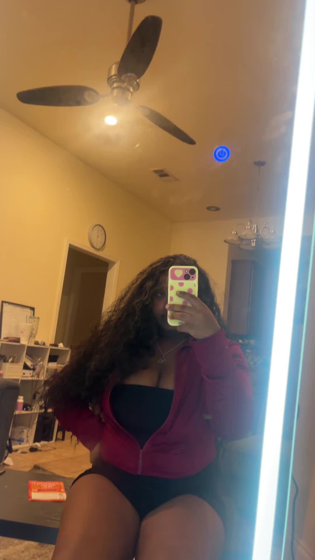 @Nyia Dior 🦋