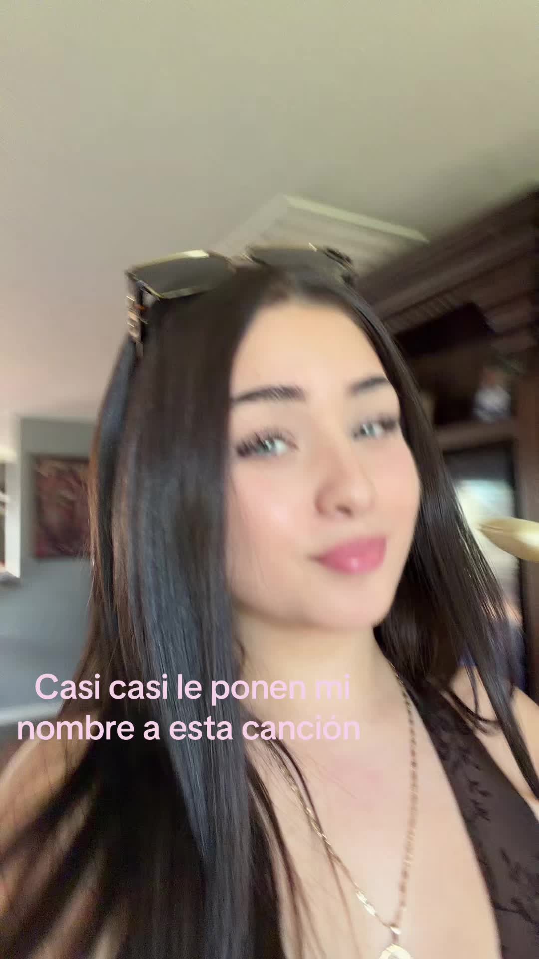 @daniela
