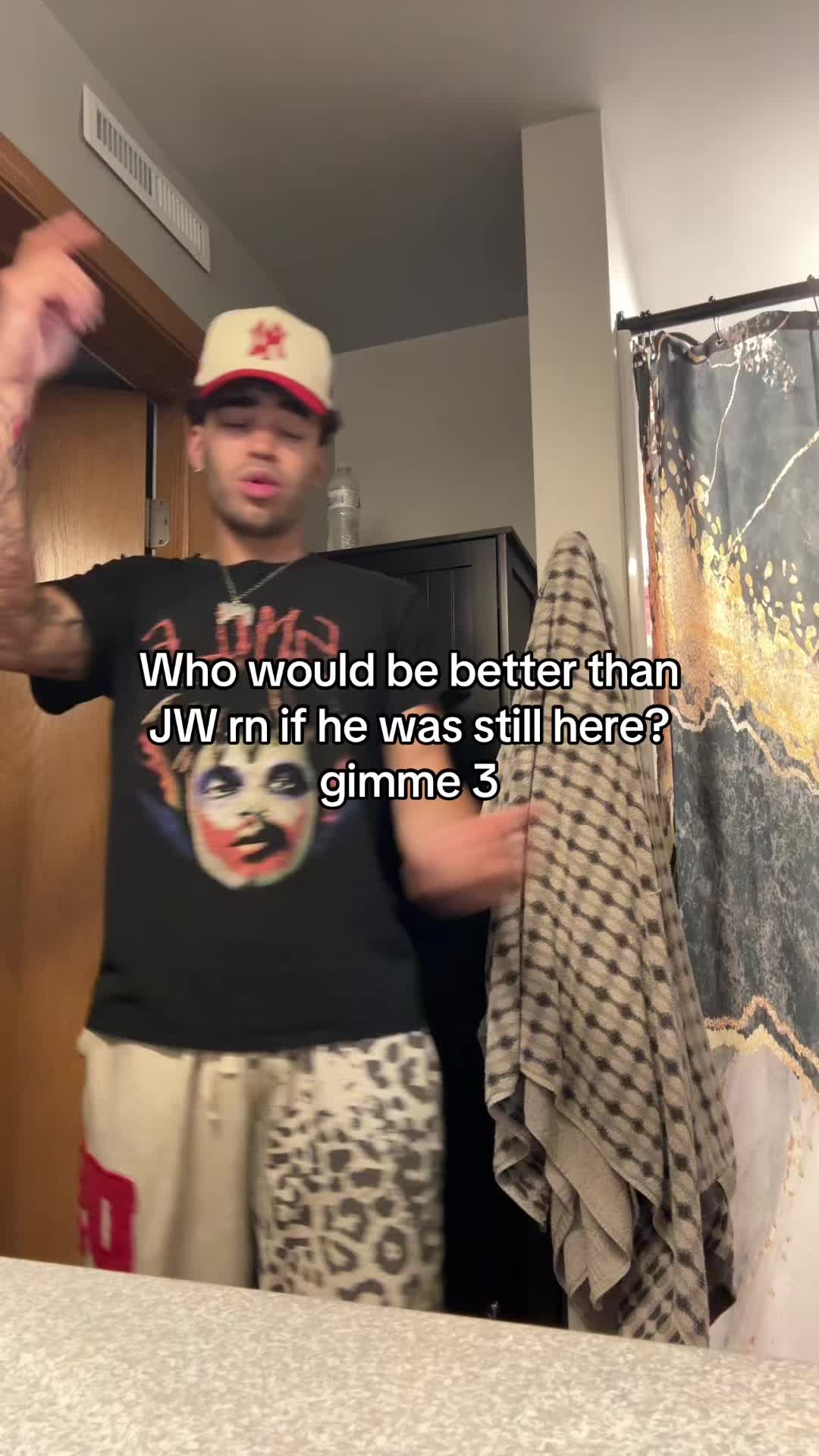 @ant🫯