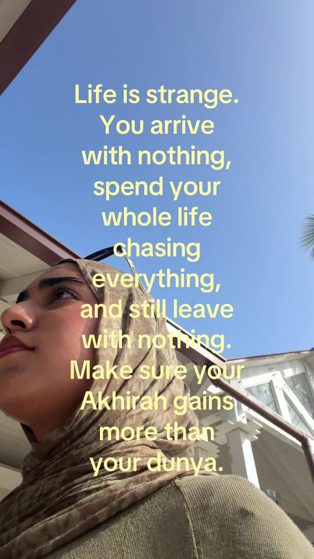 @AmiraInVogue