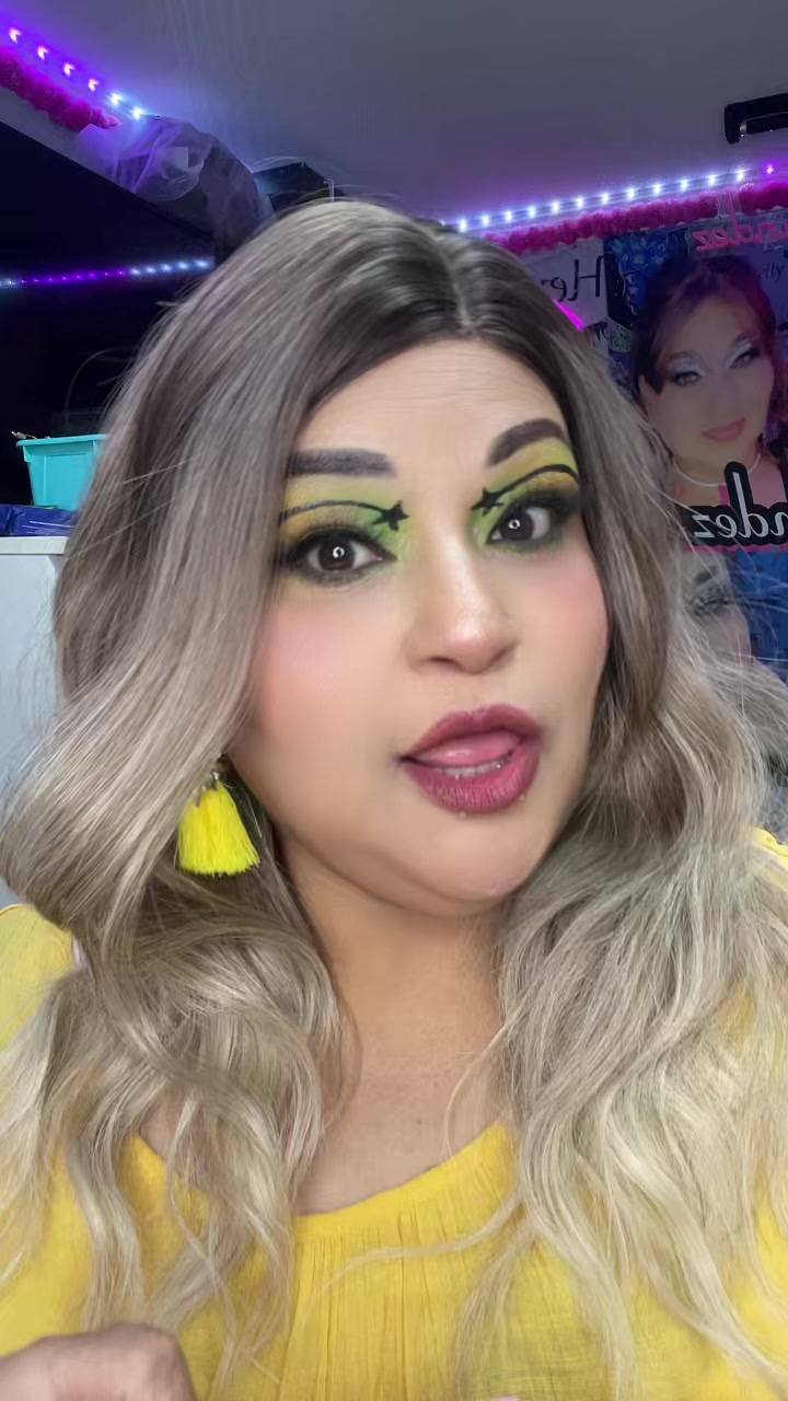 @BELLA HERNANDEZ