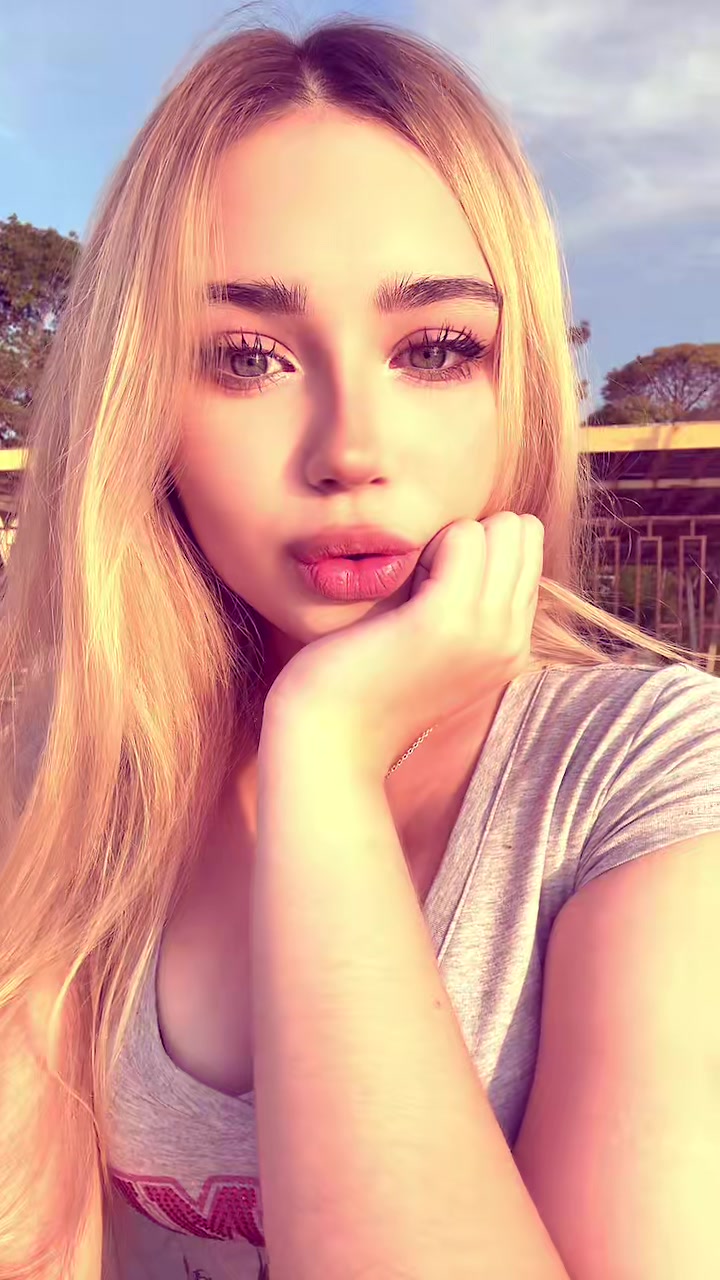 @ника бледная