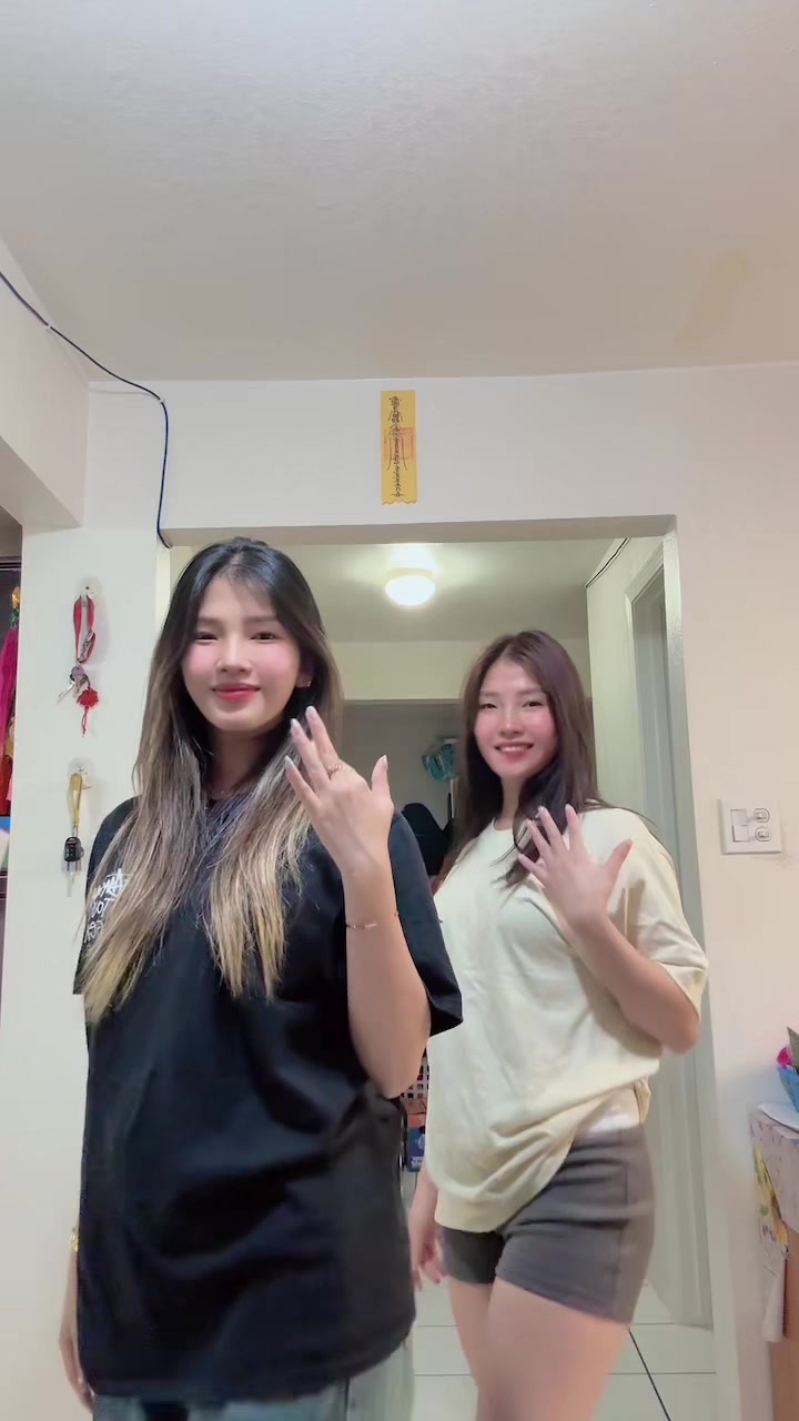@Lylii🇺🇸