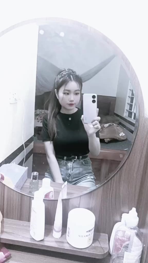 @Ho&agrave;i ng&acirc;n.s.