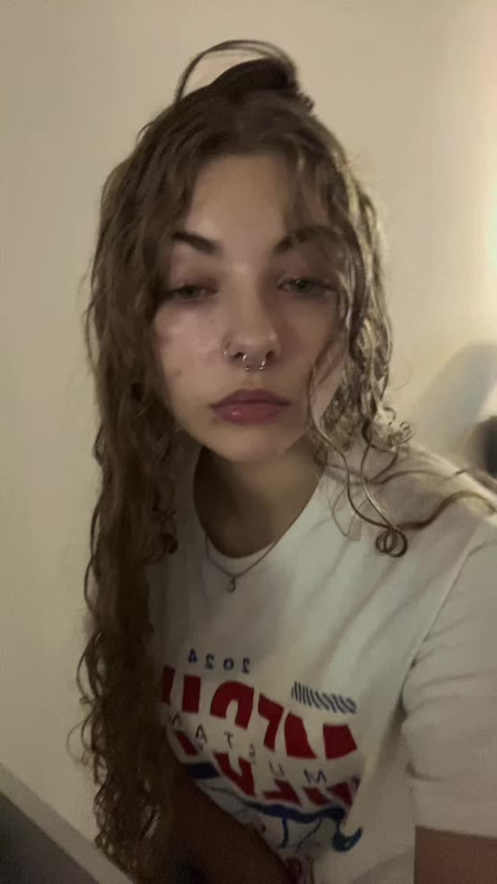 @tzofia