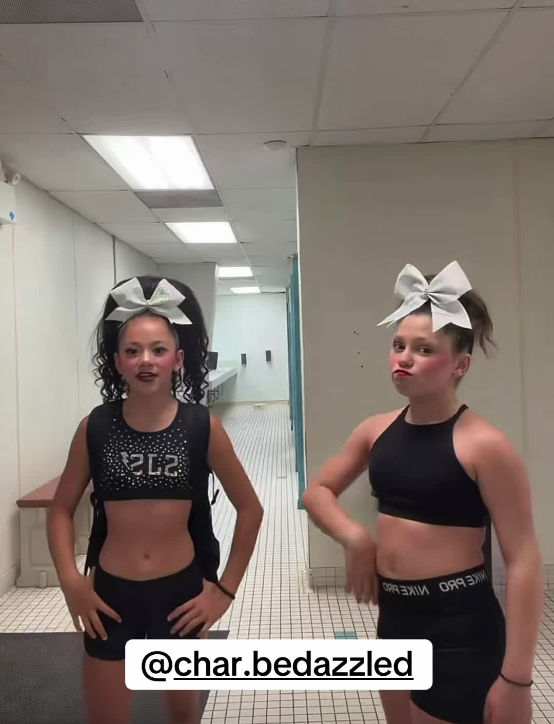 @Michaela♥️🌧️