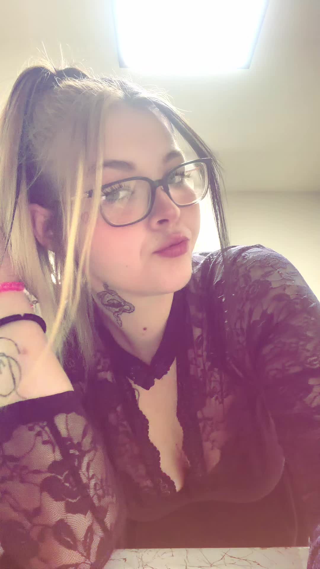 @that_whitegirrl