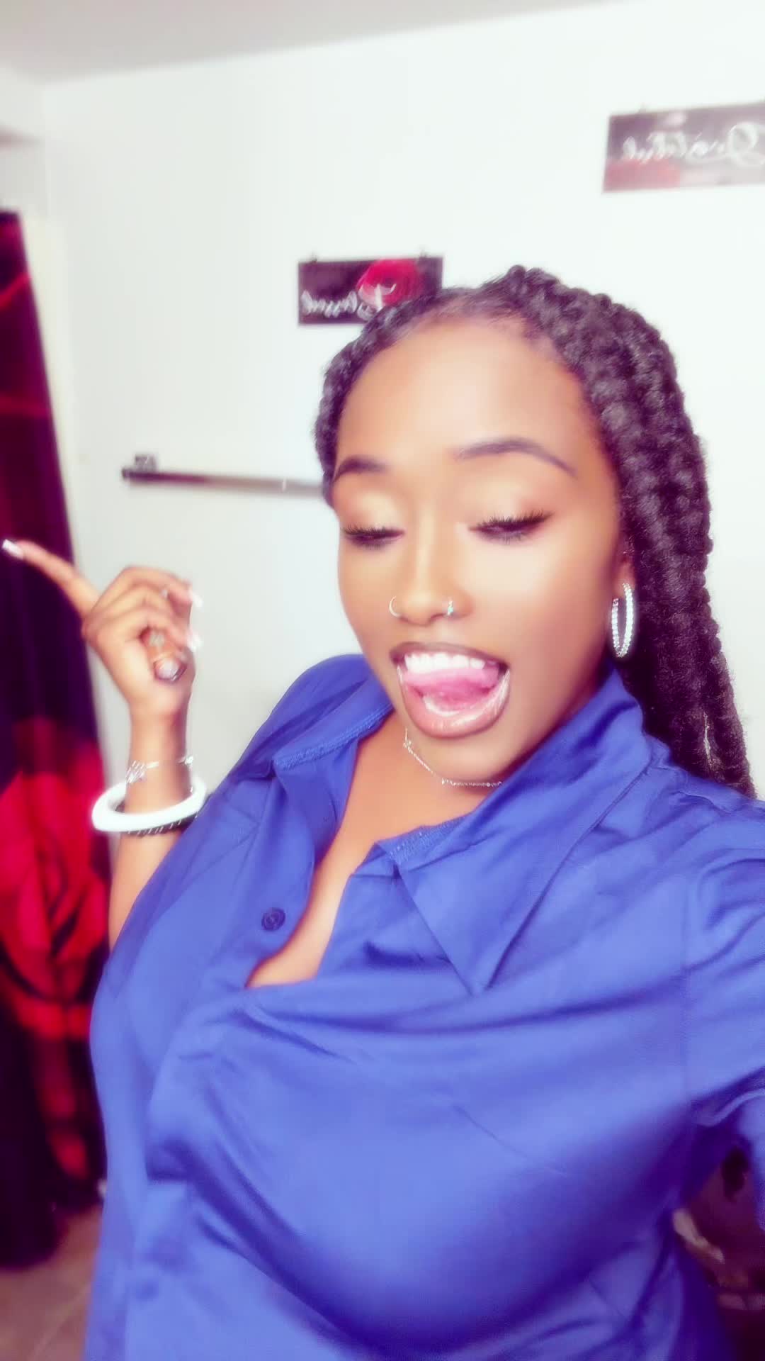 @YT: Nique.Reacts ✨
