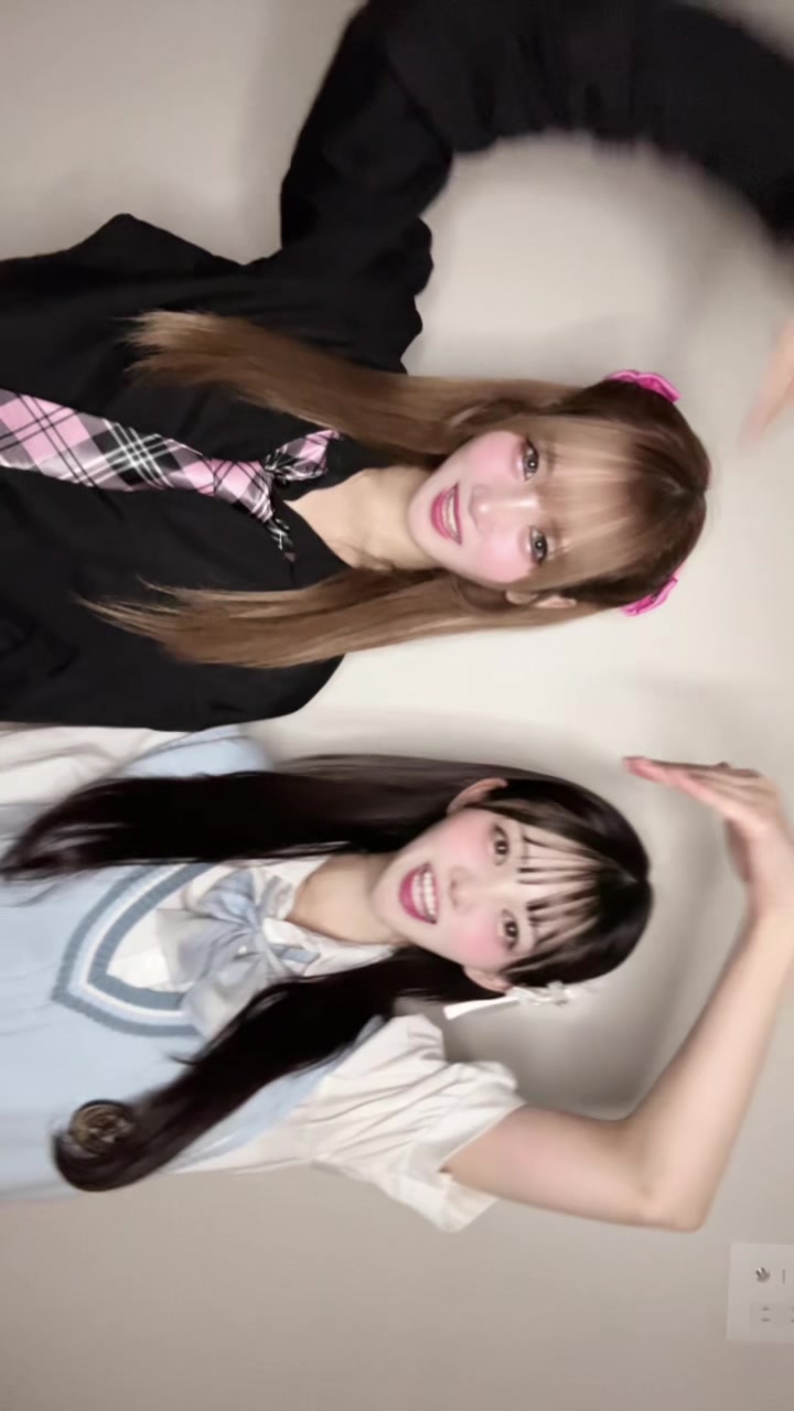 @🩷ギャルと清楚🩵