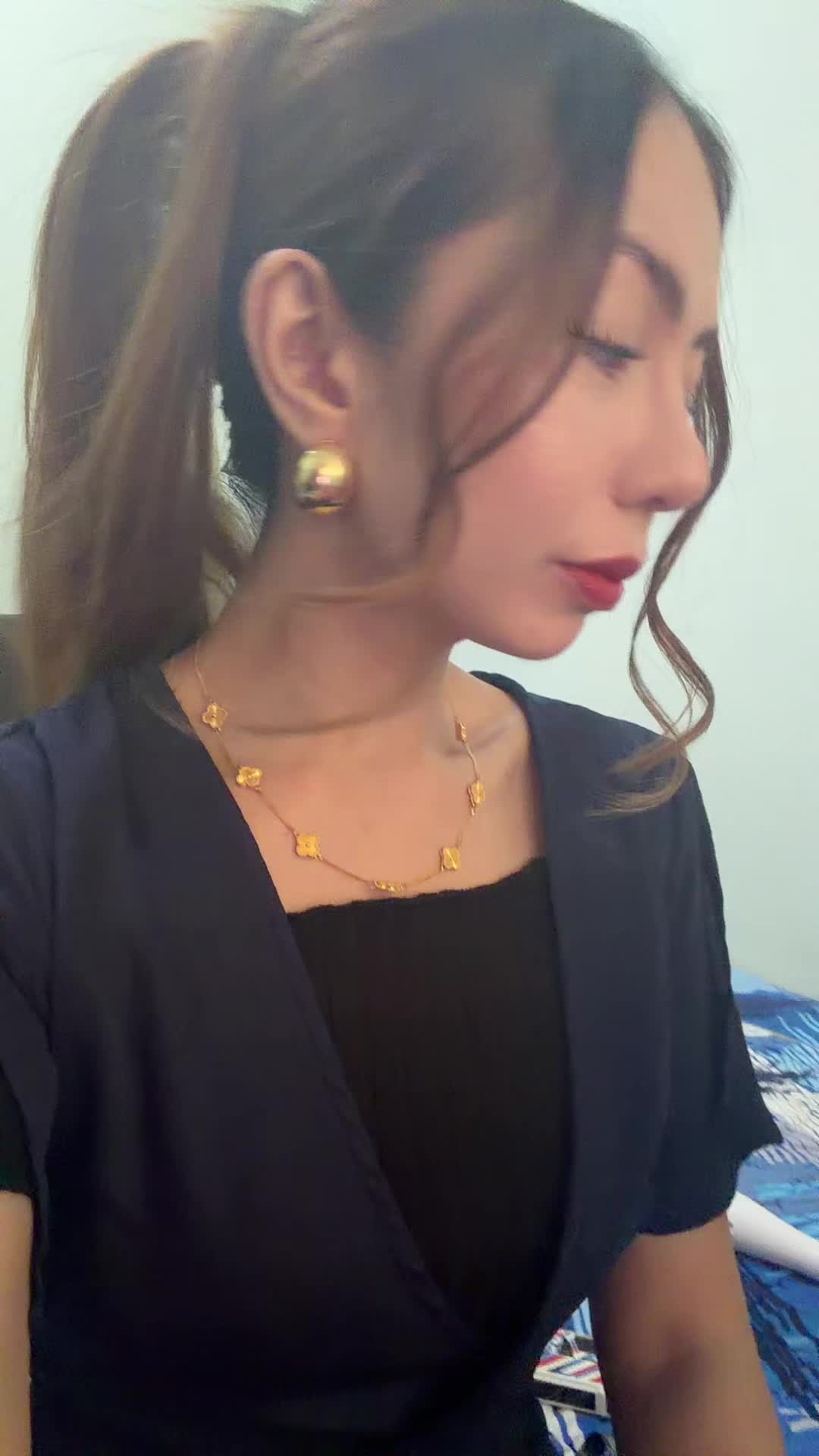 @N.Ain J