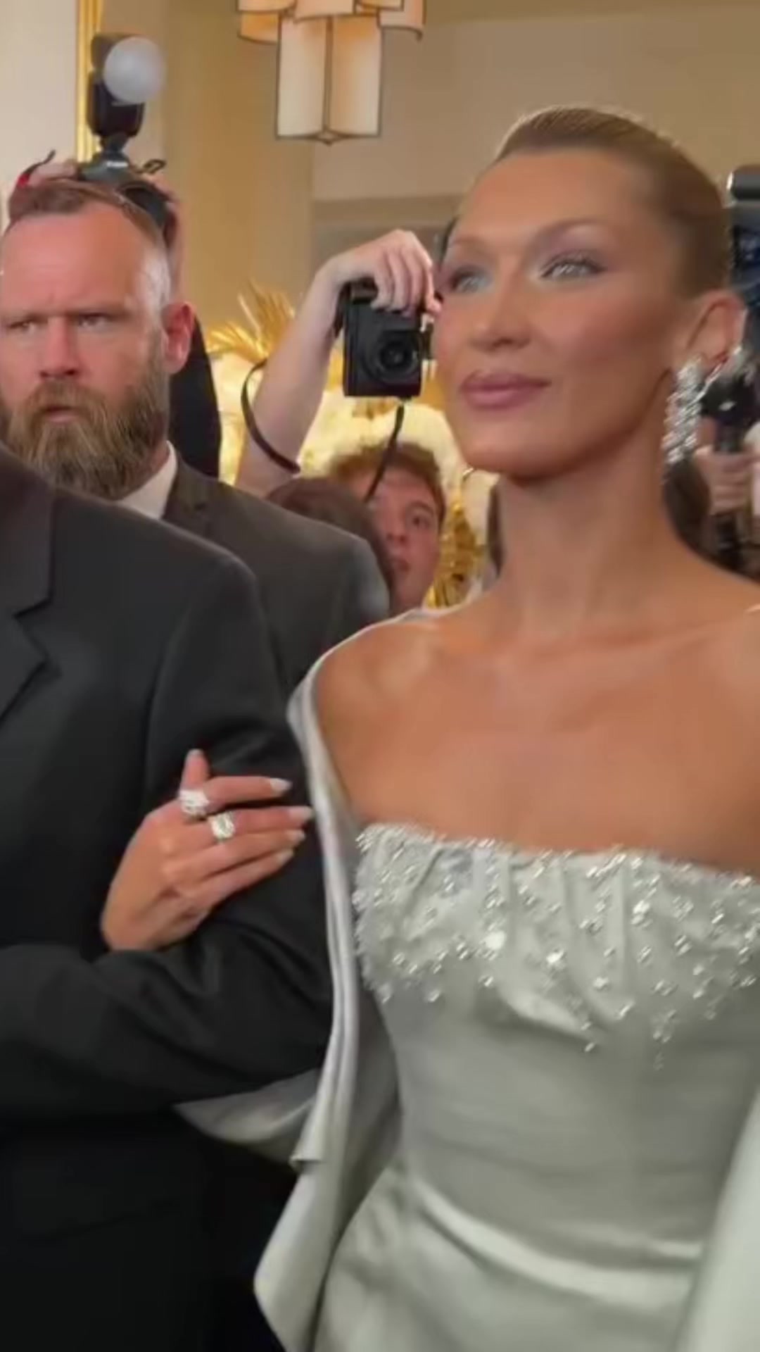 @Bella Hadid Brasil