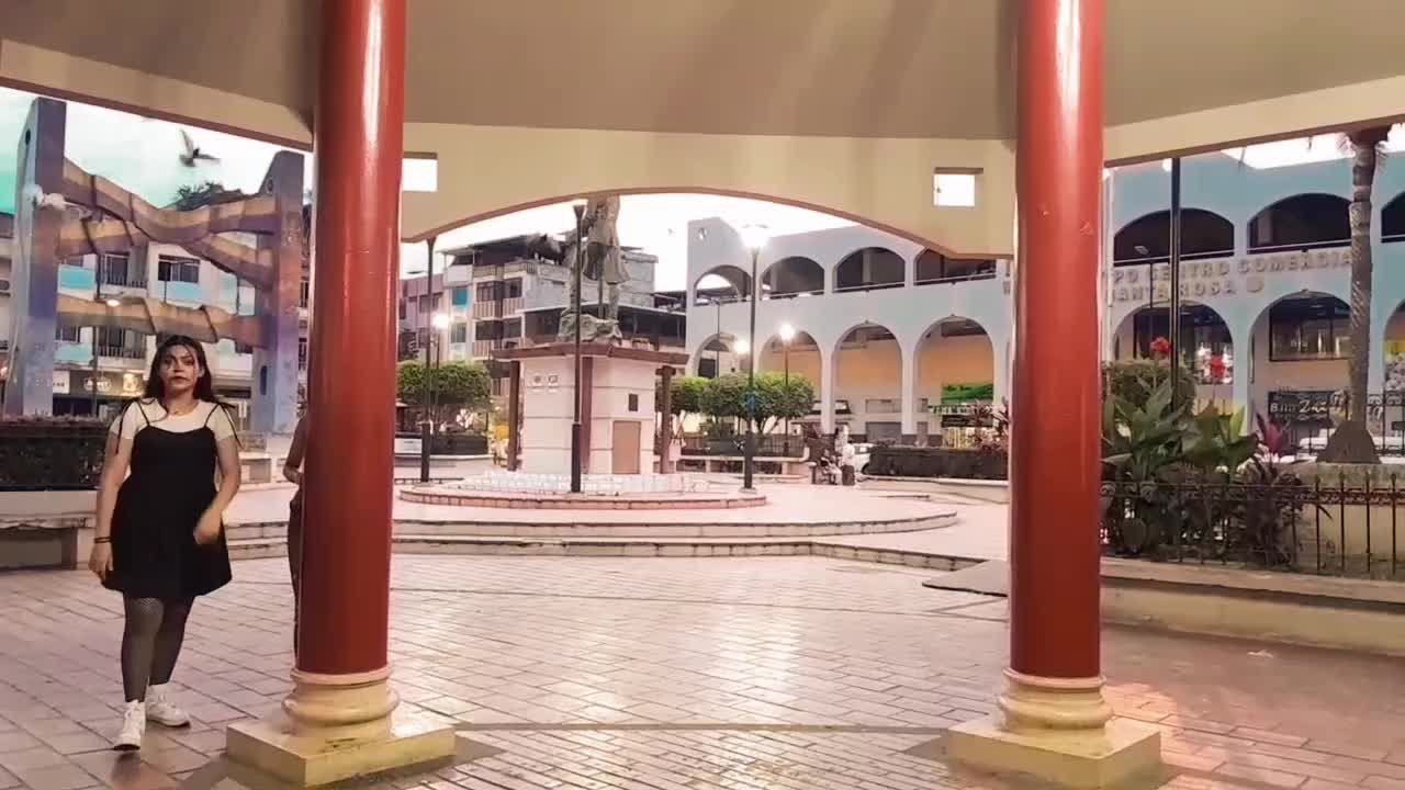 @Karlita✨