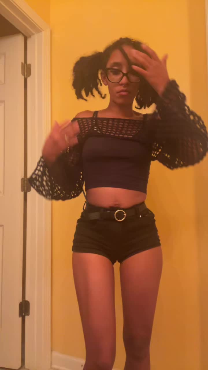 @Ickynikki