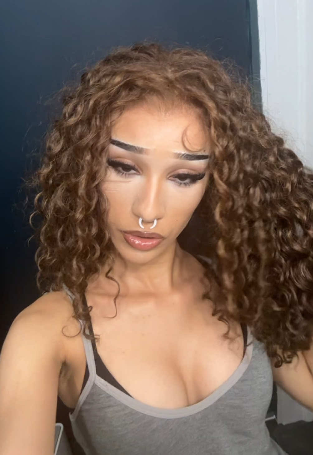 @🧛🏼♀️