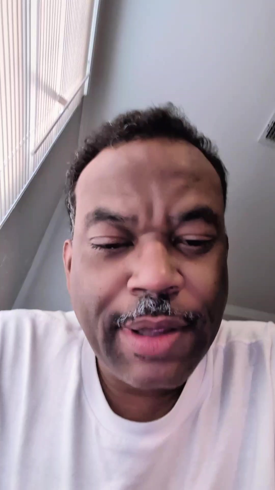 @Jowahorncomedy