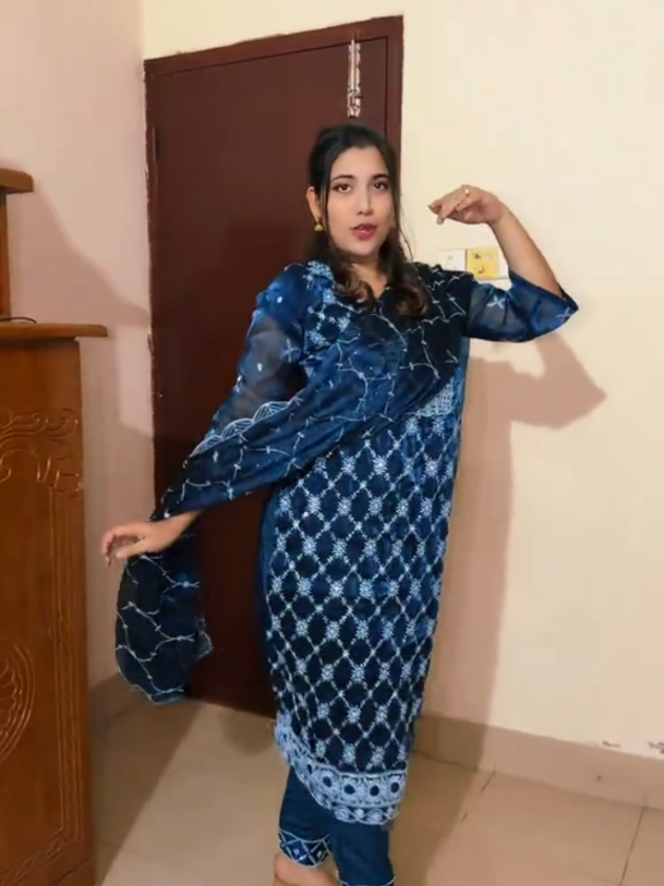 @QueenGirlđ¸Anamika