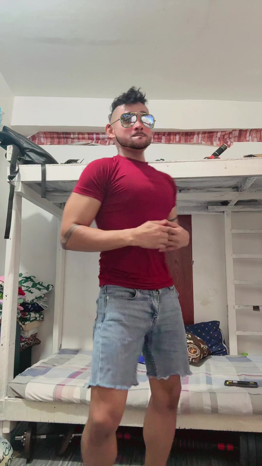 @KaMino Ybanez Reyes
