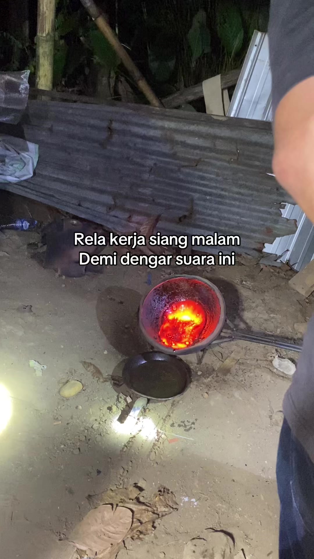 @AL``