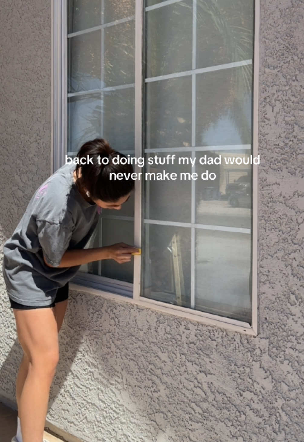 @DELIA