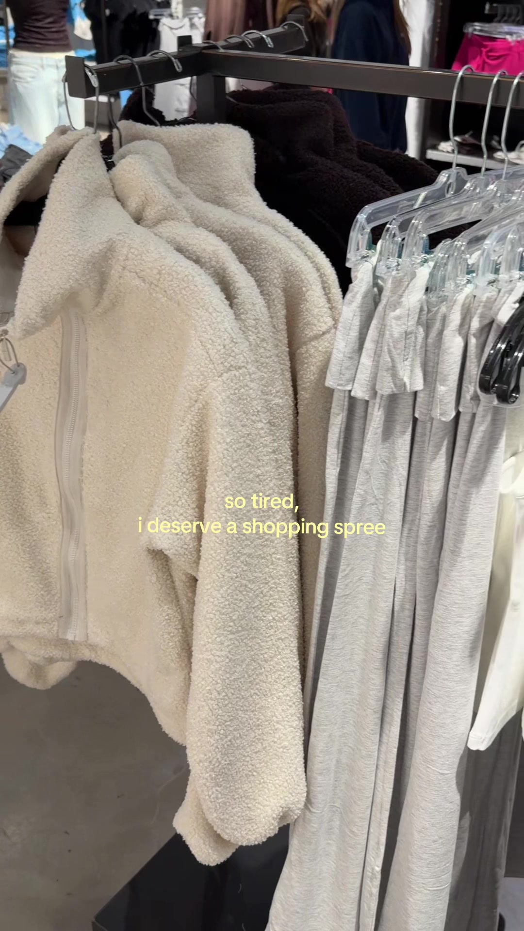 @_alexisbez