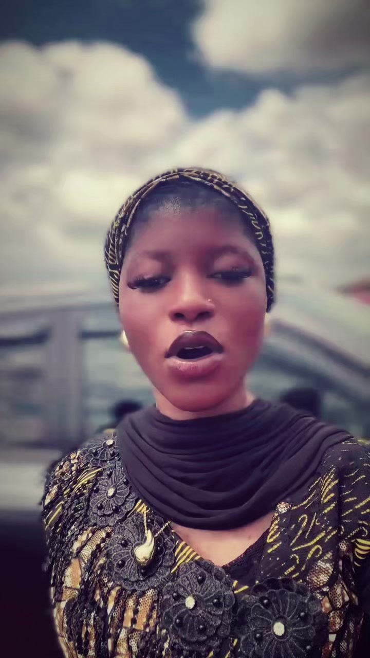 @Ayomide 🌺🦋🥳