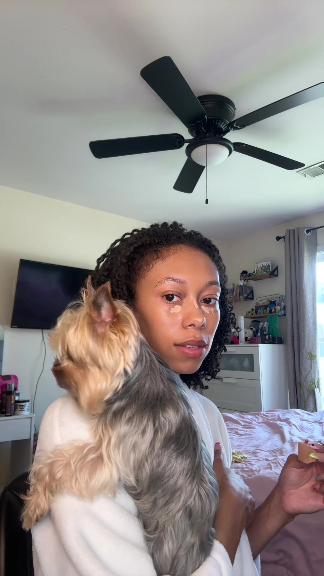 @AYSIA NICOLE