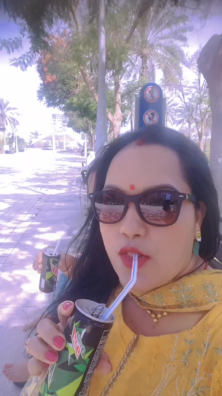 @santoshi🦋🦋