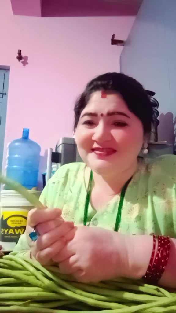 @राधिका शर्मा