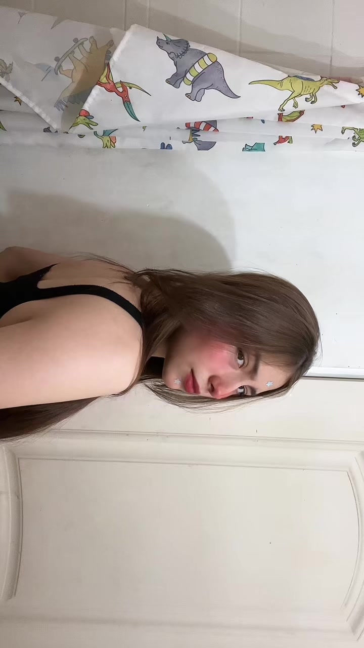 @bruu 𖦹