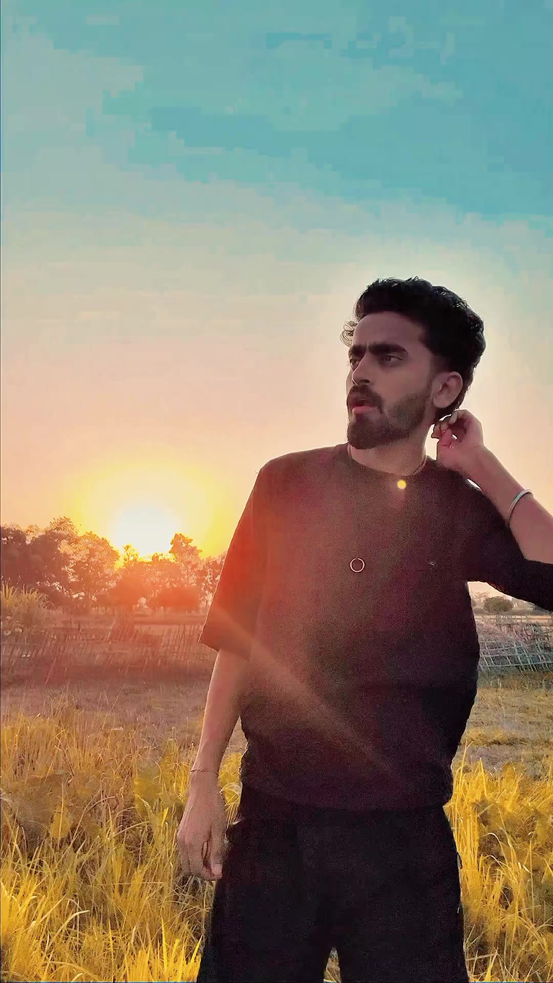 @𝘼𝙫𝙞_🧿