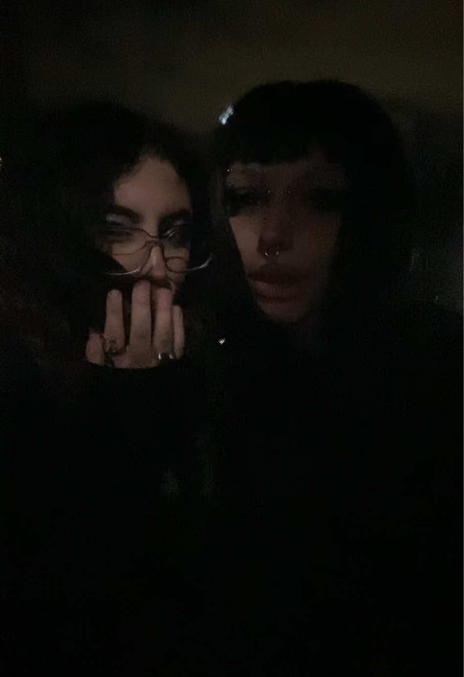 @roshana ☠︎︎