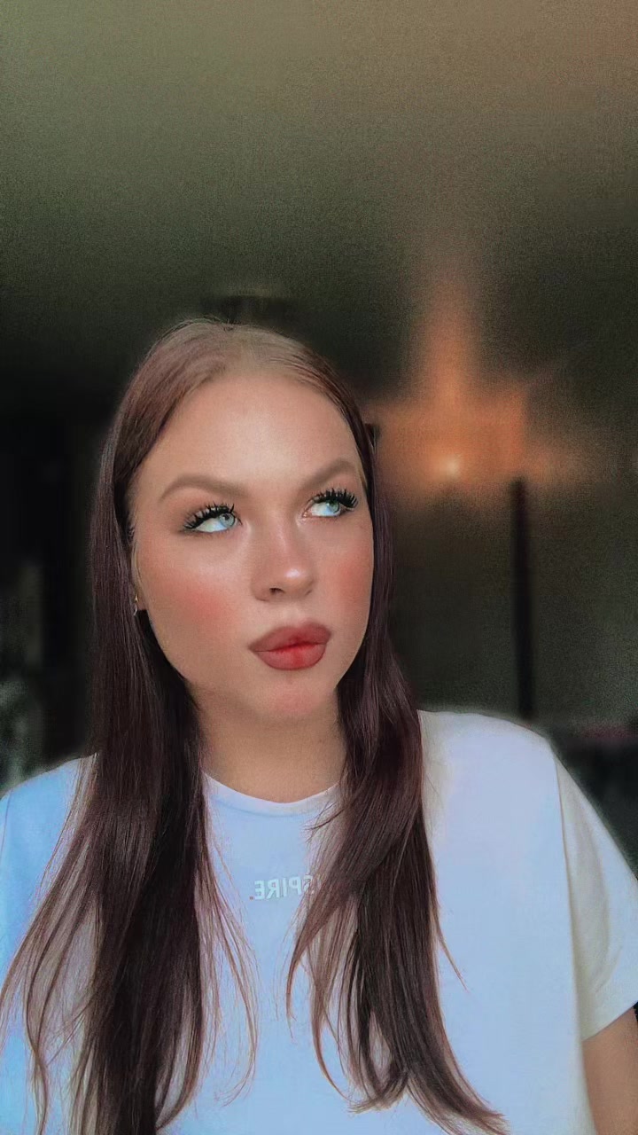 @Арина Никонова