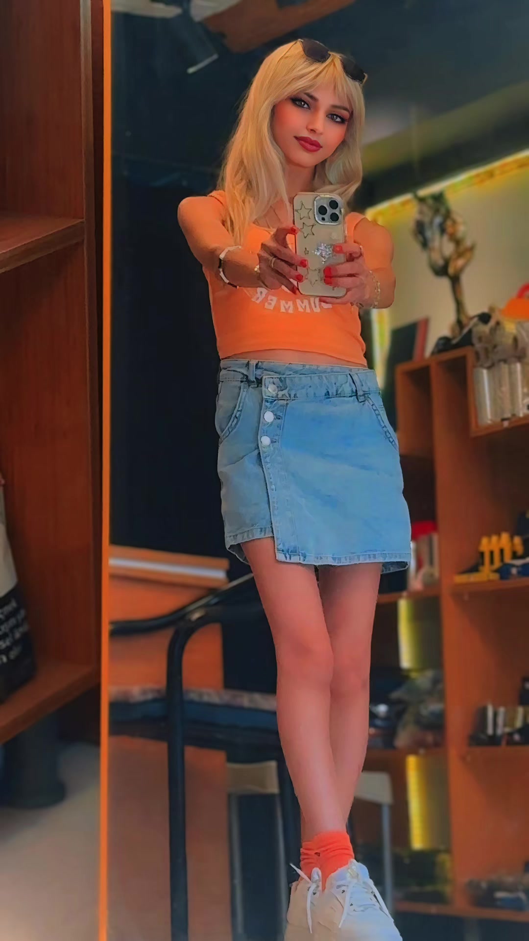@꧁🦋LOREN🦋꧂