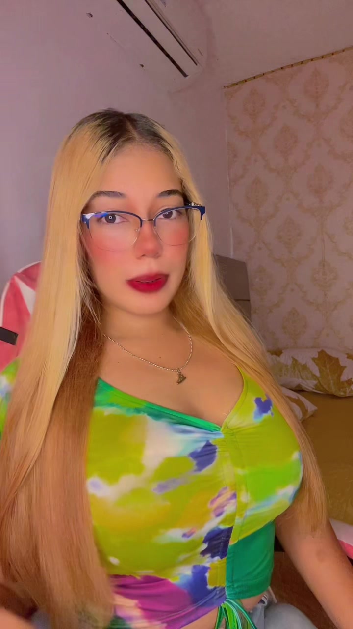 @Cherrybarbie