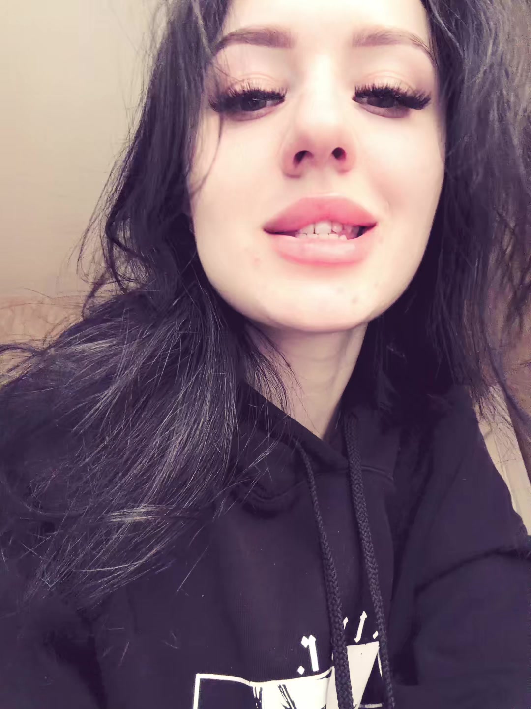 @yourunlovedgirl ❤️🔥