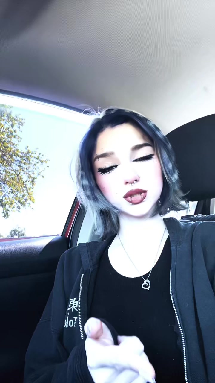 @k <3