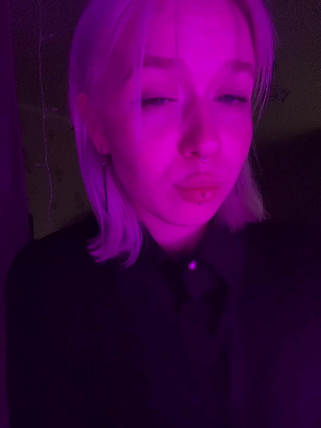 @Кью