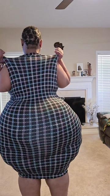 @Kellyblackcherry2nd
