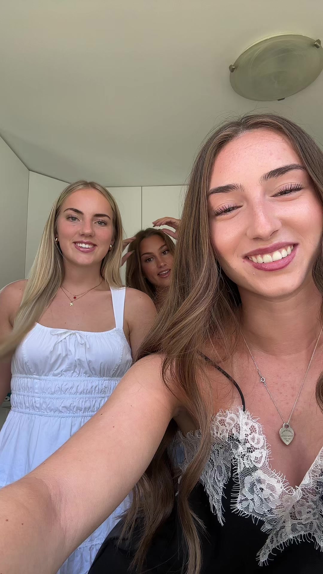 @ella