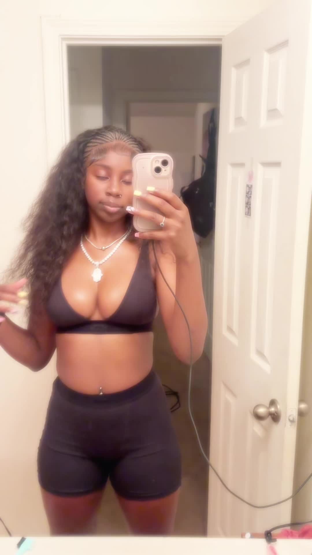 @_nevaehhhhh