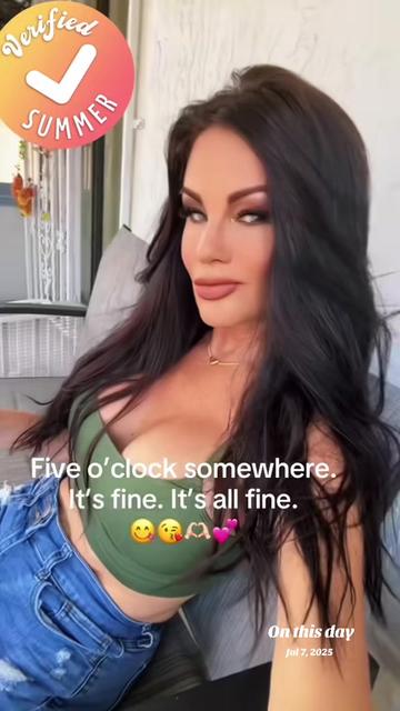 @Julie_AnnXO