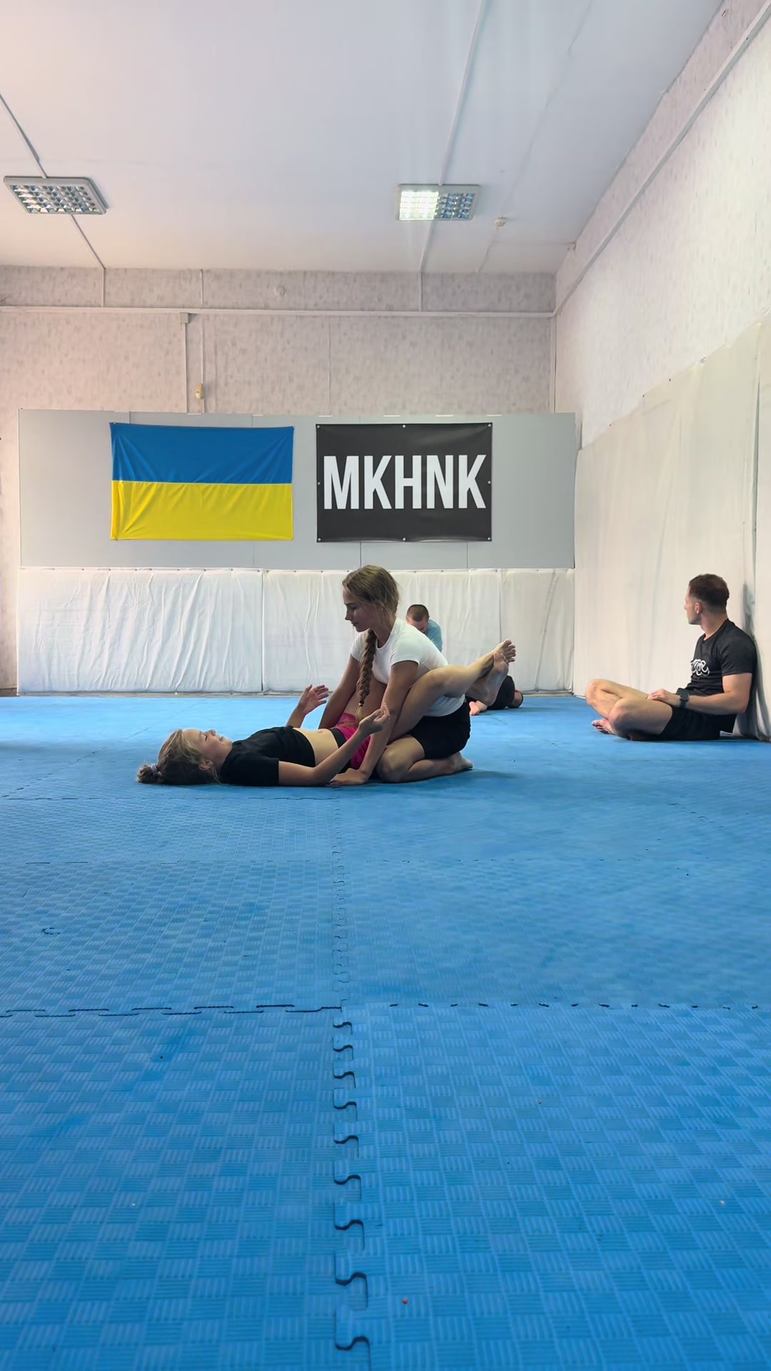 @Яна Білоус