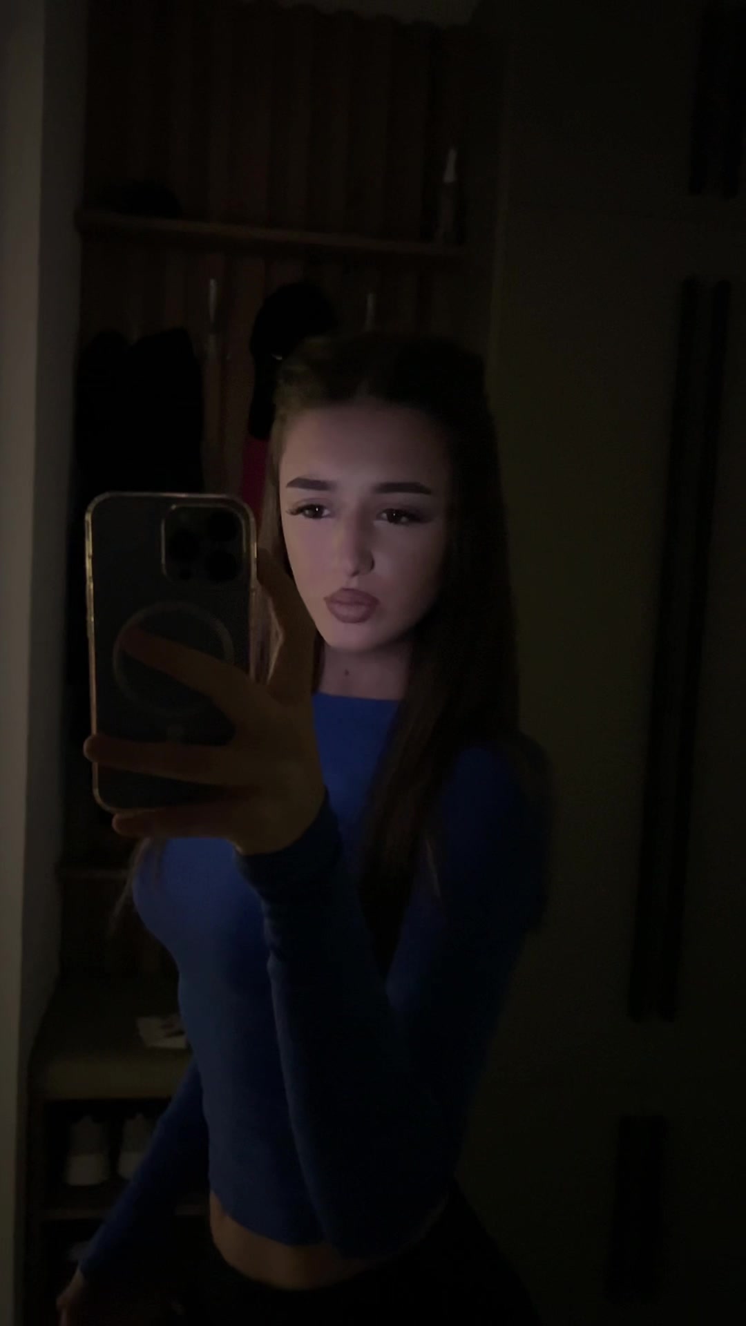 @ℰ
