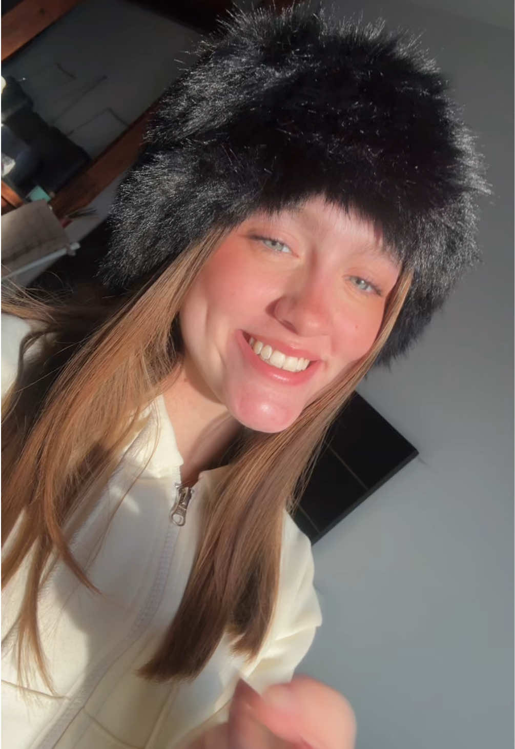 @𝒵𝑜𝑒𝓀𝓊𝓃𝒾𝓈𝒸𝒽𝒾