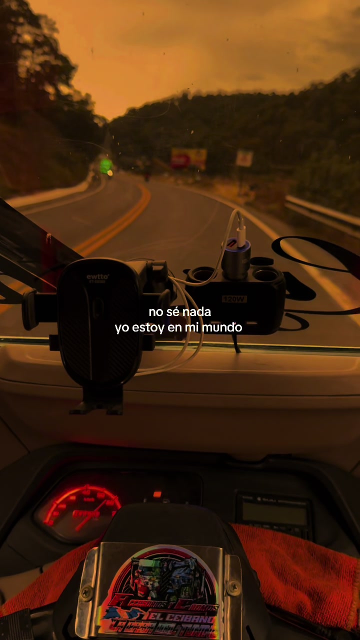 @"CRASH 🩵🍁