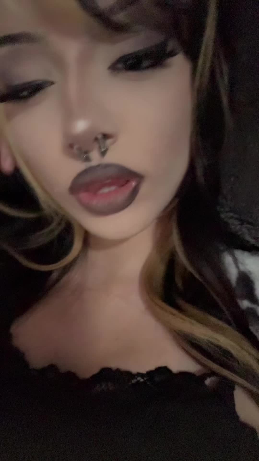 @𝔦𝔯𝔦𝔰