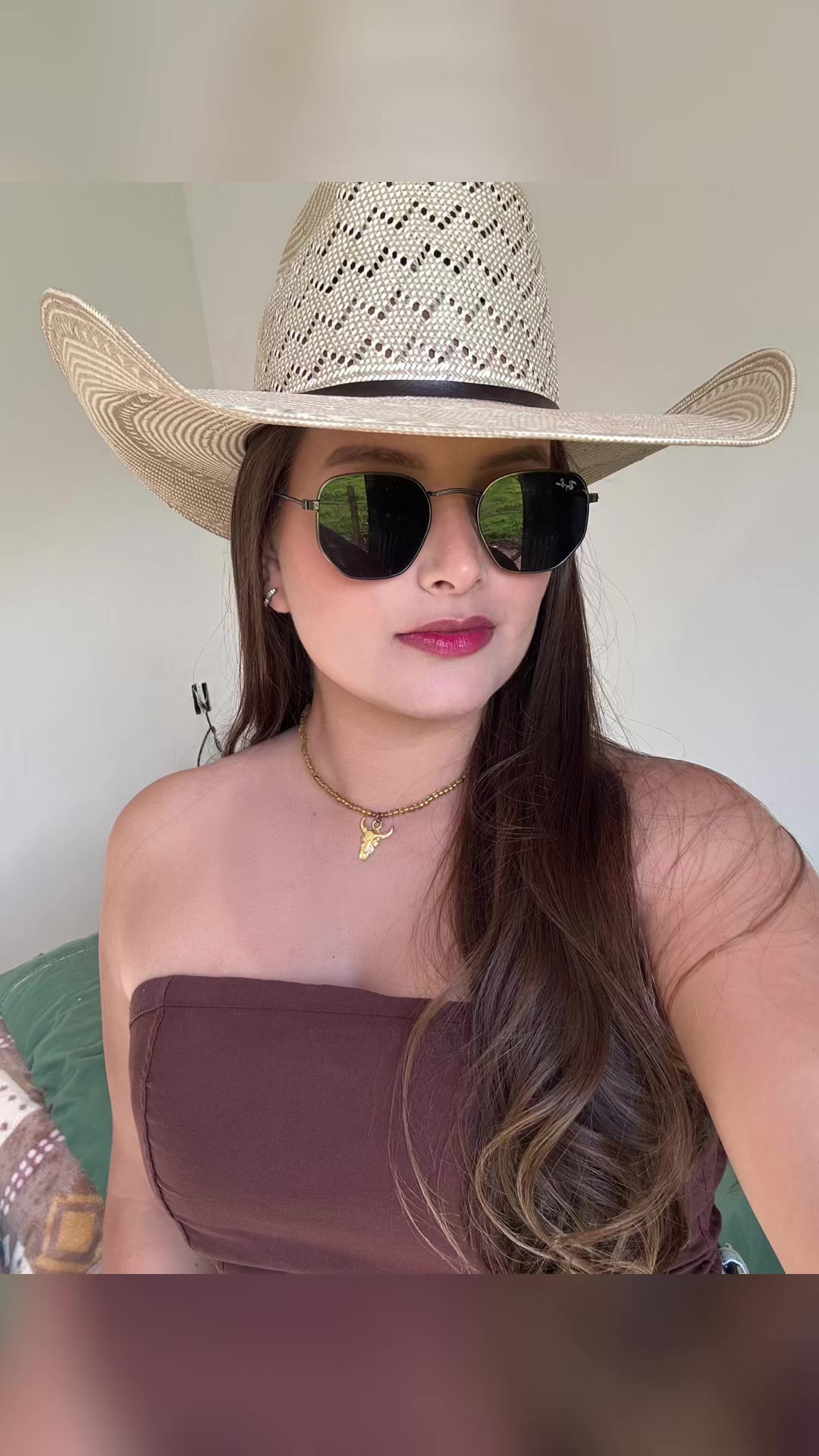 @Karol Correa737