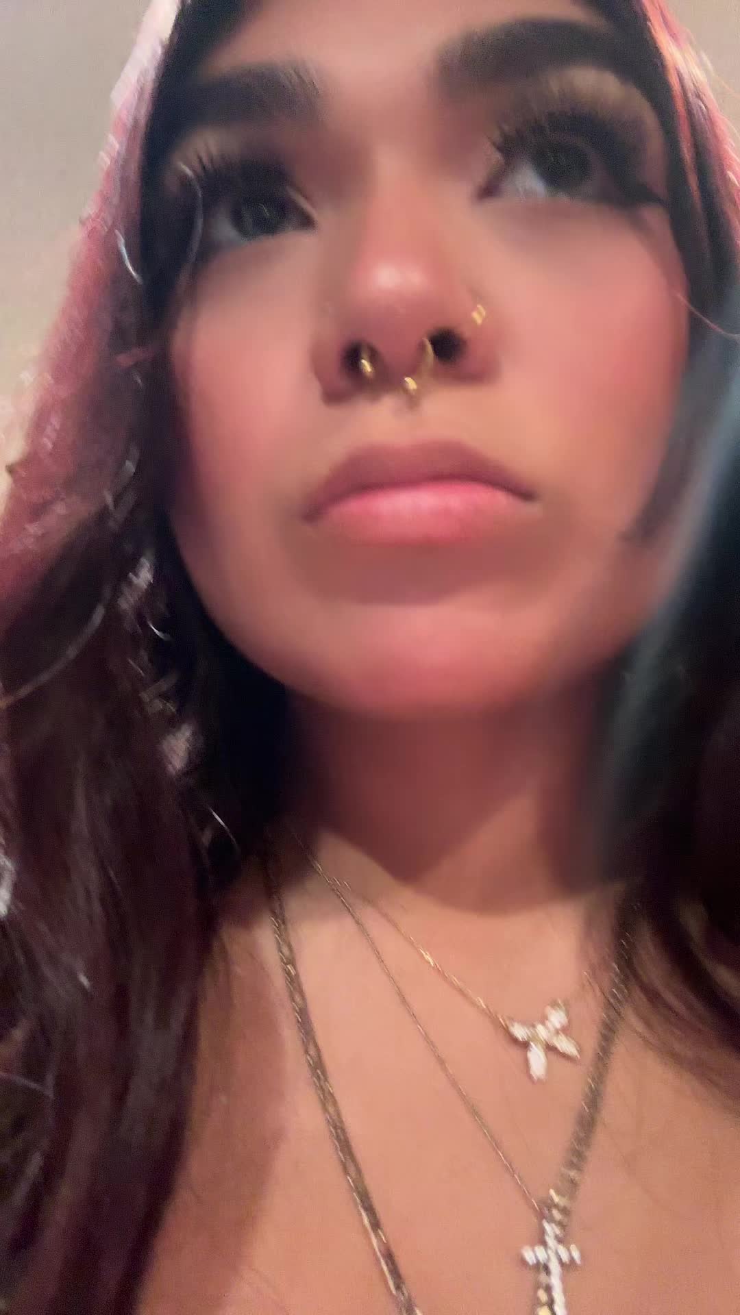 @VIKKI💋