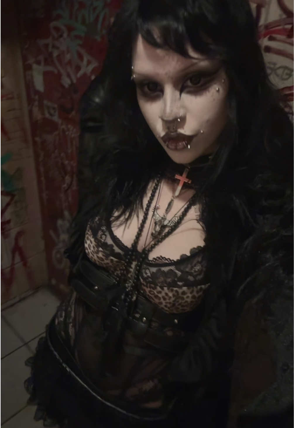 @palesw0rdsgirlx